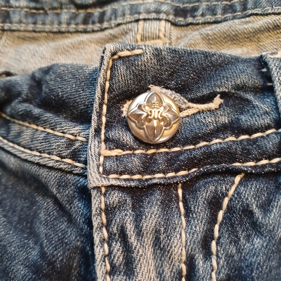 Miss Me Dark Blue Distressed Cuffed Easy Shorts Women's Waist 29 - Picture 3 of 12